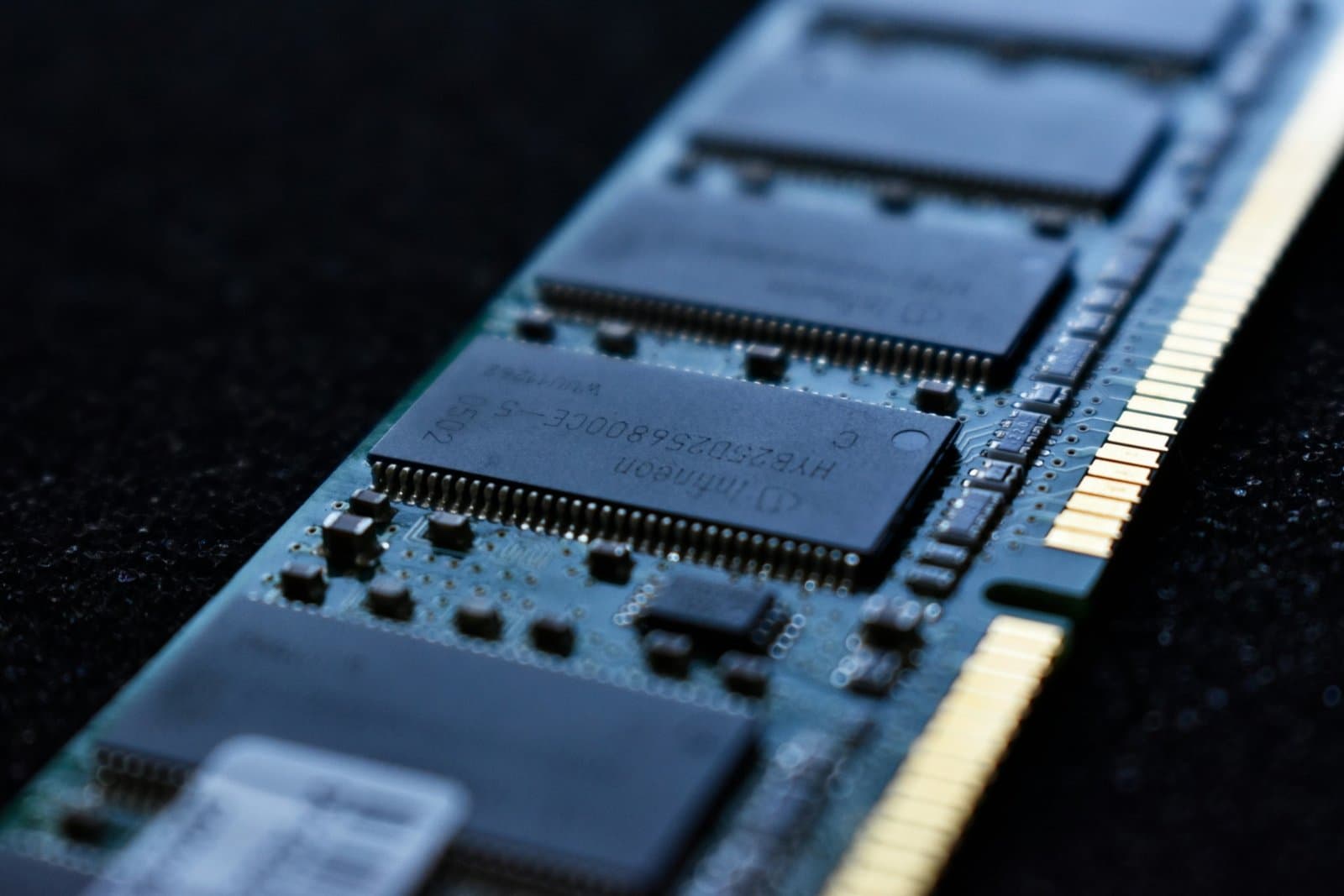 Windows 11 mejora su respuesta y el uso de memoria: qué cambia en las PC con 8 GB de RAM